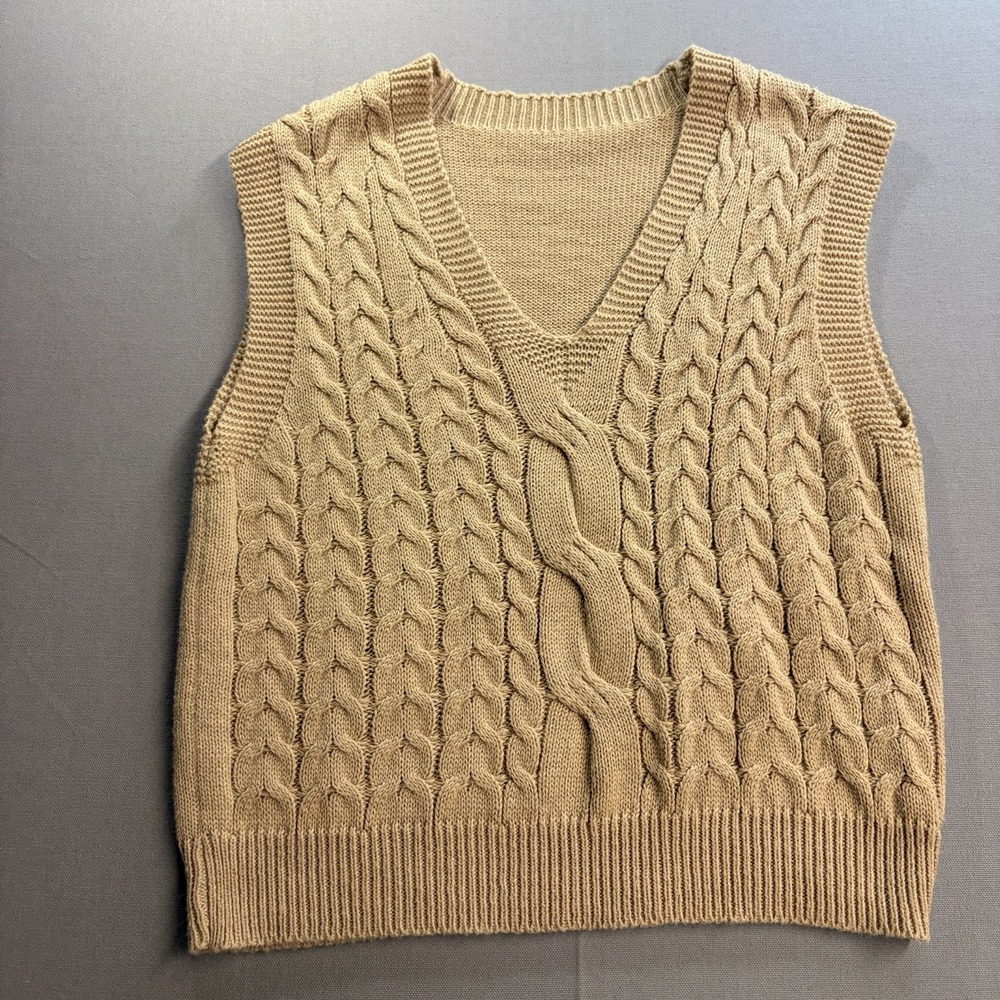 SHEIN Cable Knit Sweater Vest XS Beige V Neck Preppy Grandpa Old Money Boho